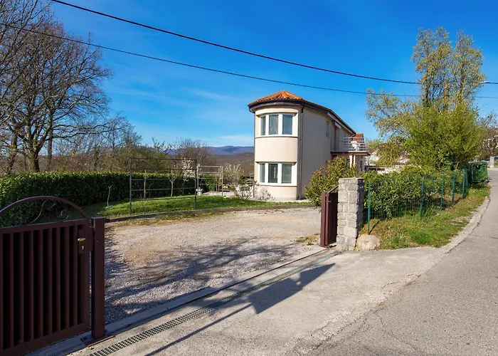 Διαμέρισμα Dani-e.l. *